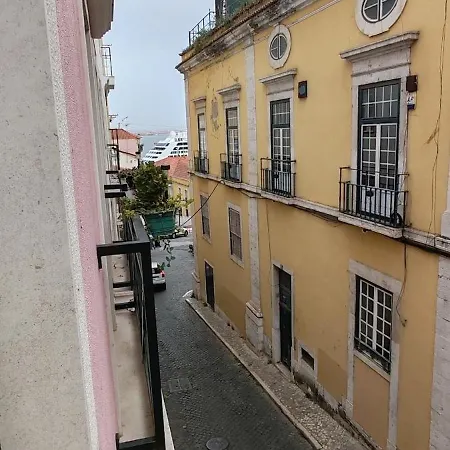 Apartament Of The Panteao, 2nd Floor Lizbona