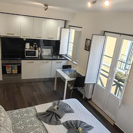 Of The Panteao, 2nd Floor * Лиссабон